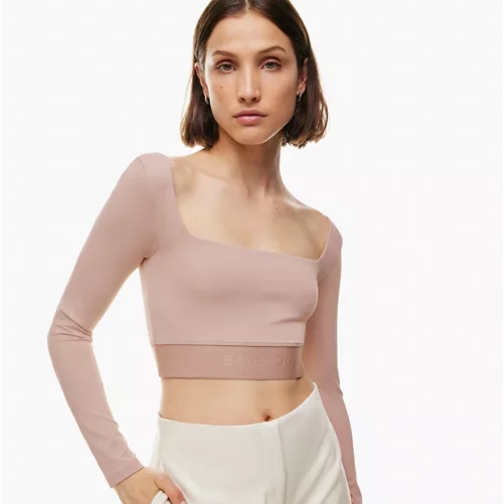 Aritzia Babaton Sylvia Contour size large